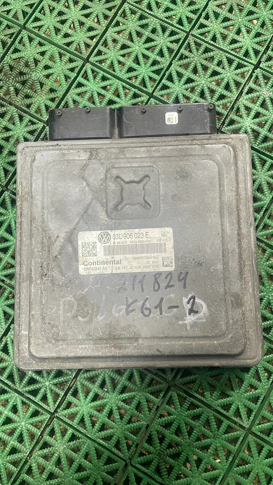 Блок управления двигателя ДВС ЭБУ VOLKSWAGEN POLO 1,6 CAYC 2009- б/у POLO(2010-