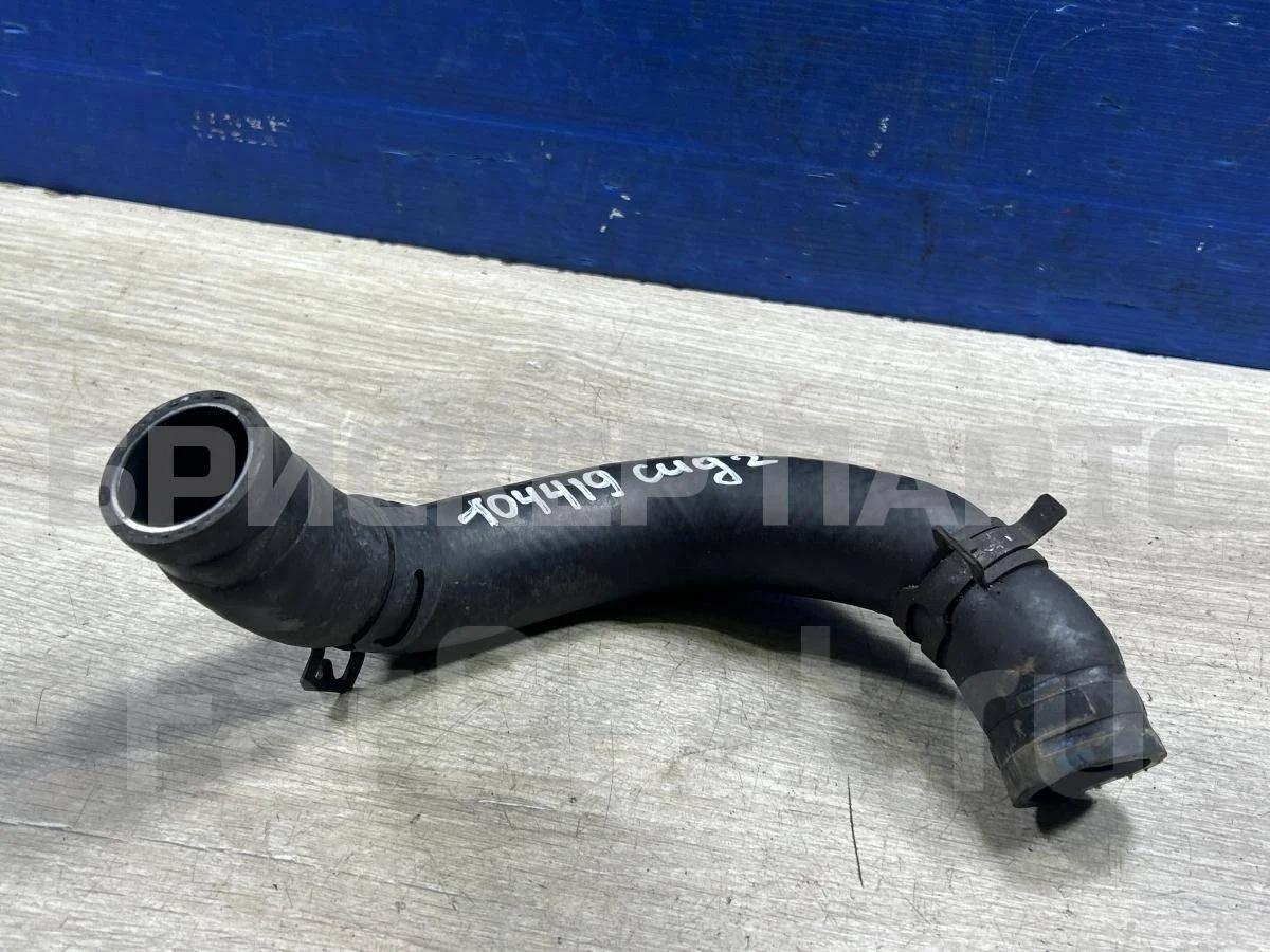 Патрубок радиатора Киа Сид 2  JD