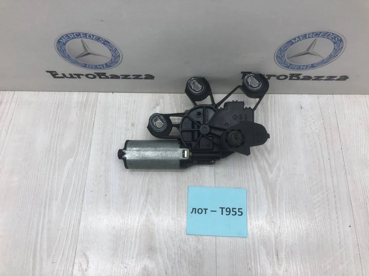 Моторчик стеклоочистителя задний Mercedes W203