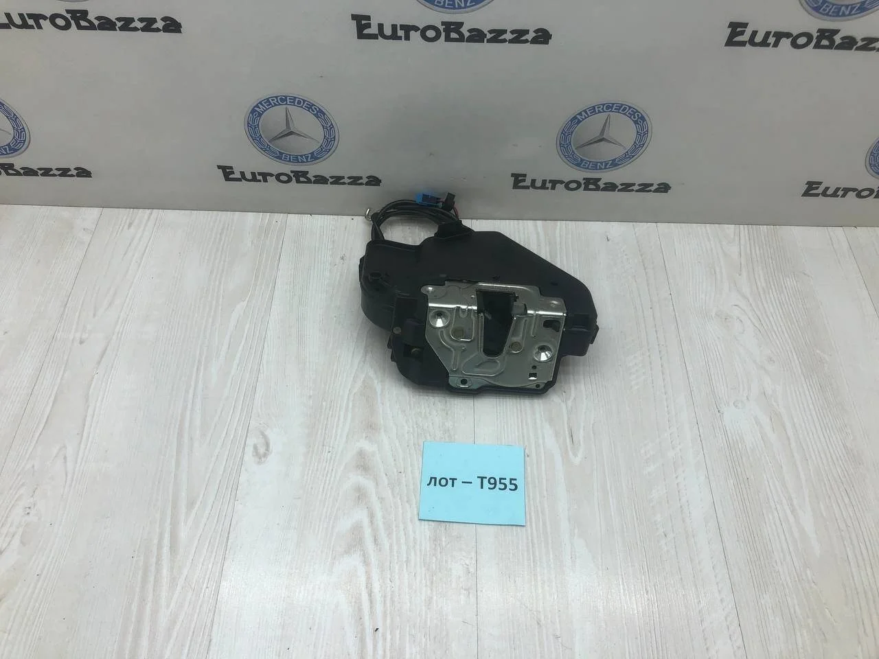 Дверной замок задний правый Mercedes W203 Wagon