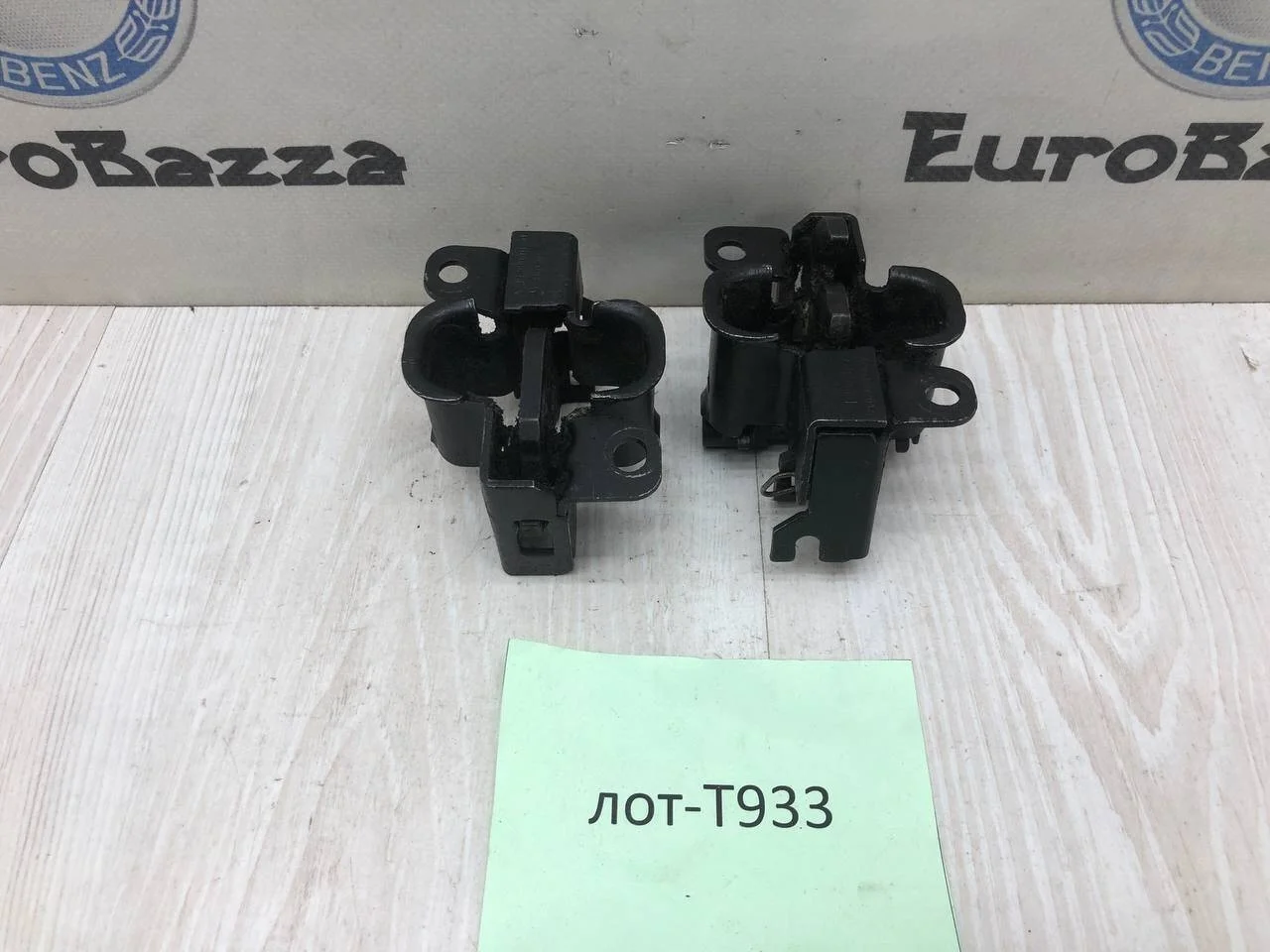 Замок капота Mercedes W211