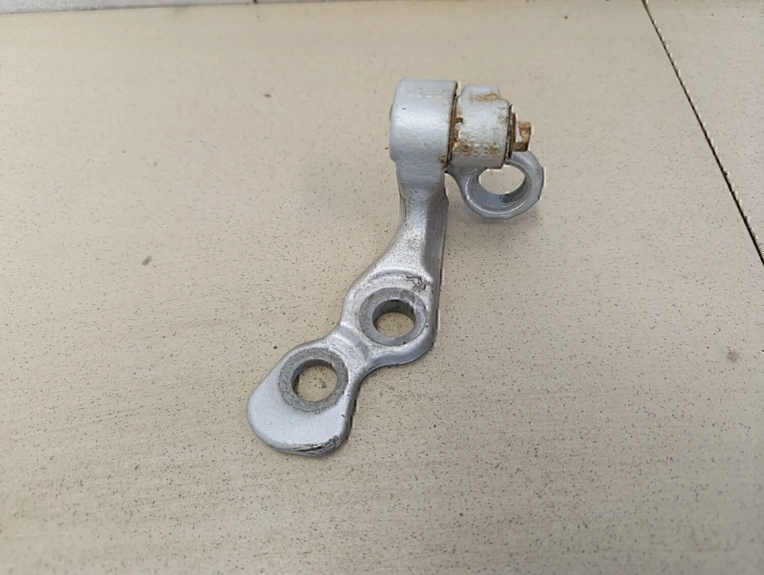 Петля двери передней правой нижняя Focus II 2005-2008