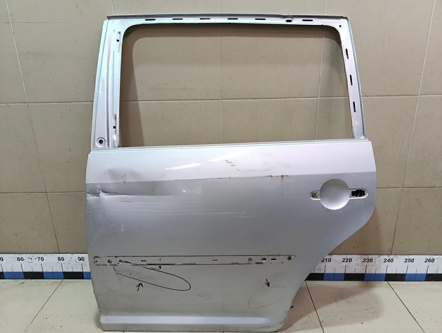 Дверь задняя левая Touran 2003-2010