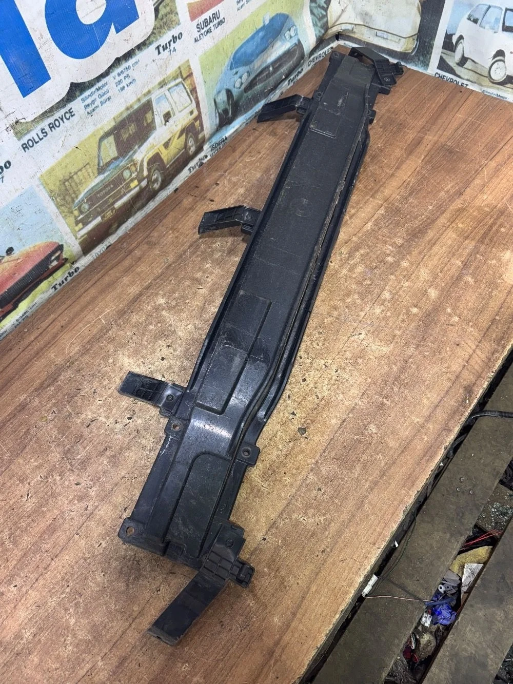 Усилитель заднего бампера Хендай i40