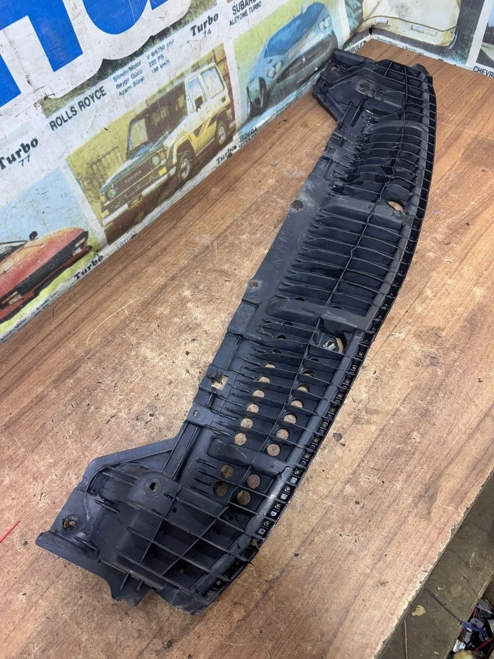 Усилитель пыльник бампера Тойота Королла E150