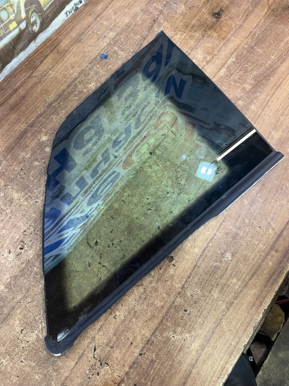 Стекло правое Опель Зафира B