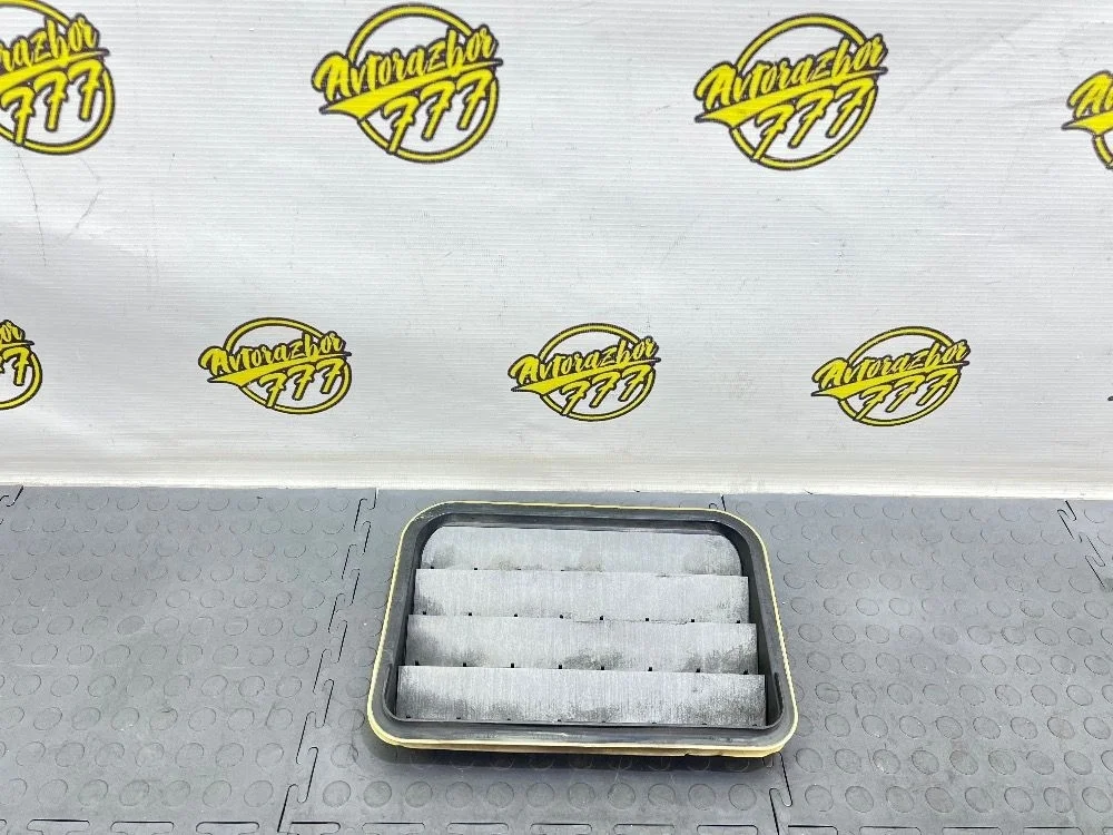 Решетка вентиляционная Volkswagen Touareg II (2010—2014)