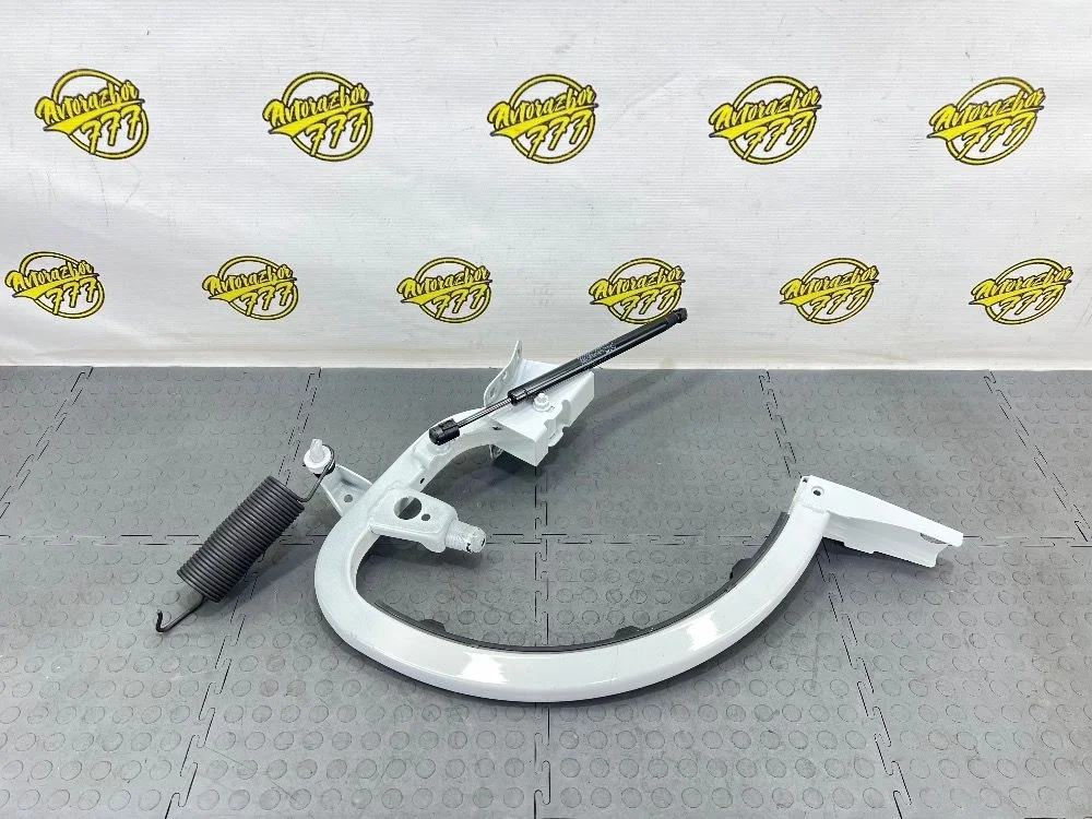 Петля крышки багажника Audi A3 8V (2012—2016)