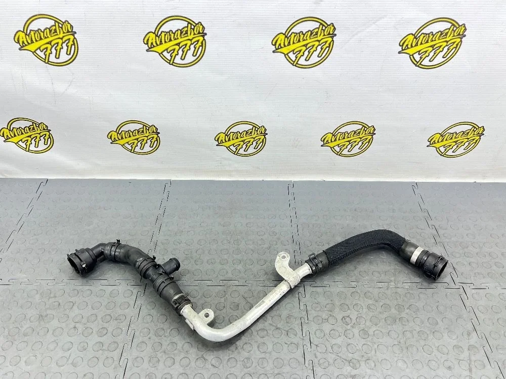 Патрубок системы охлаждения Audi A6 C7 (2011—2014)