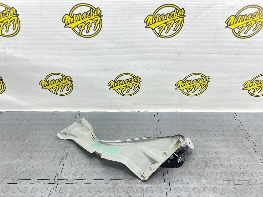 Кронштейн крепления крыла Audi A6 C7 (2011—2014)