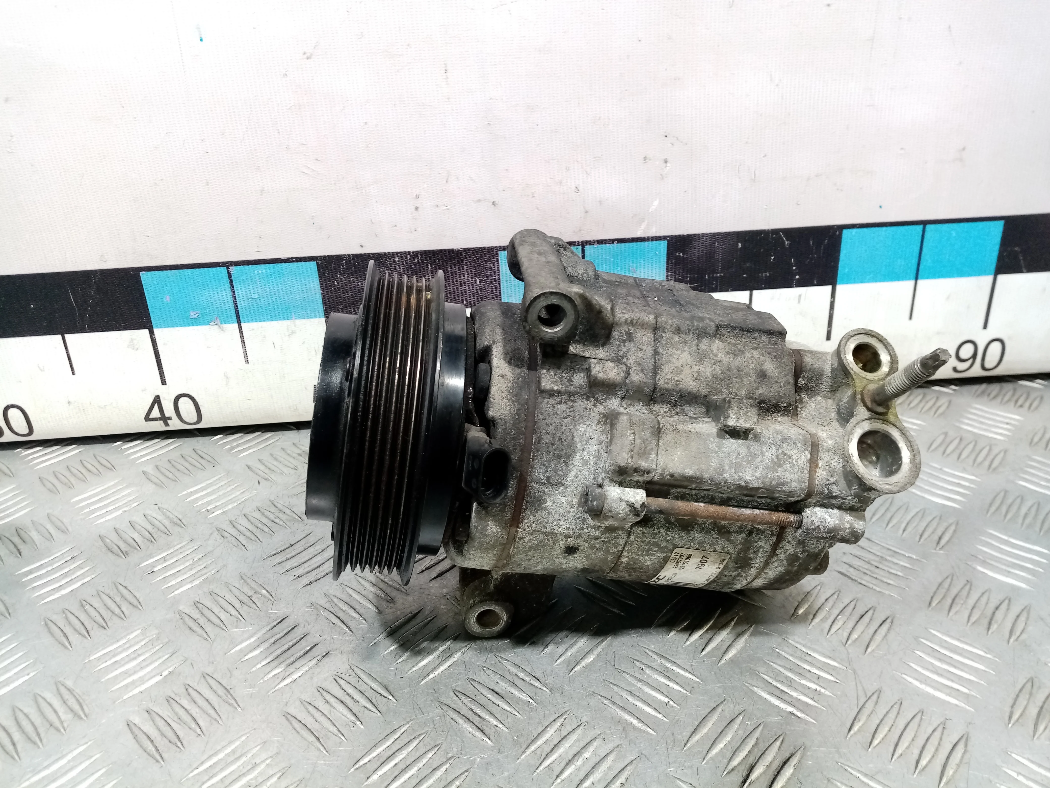 [Б/У] Компрессор кондиционера GM [Код: 00409856 ]