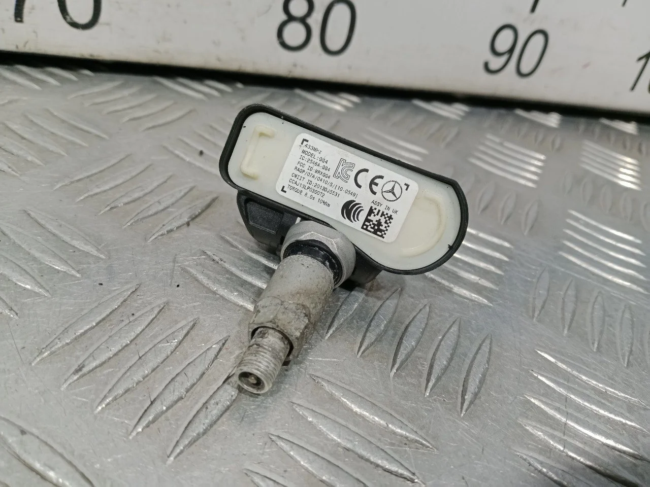 [Б/У] Датчик давления в шине TPMS Mercedes [Код: 00576077 ]