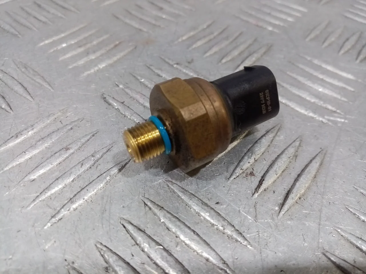 [Б/У] Датчик давления топлива [Код: 00578180 ]