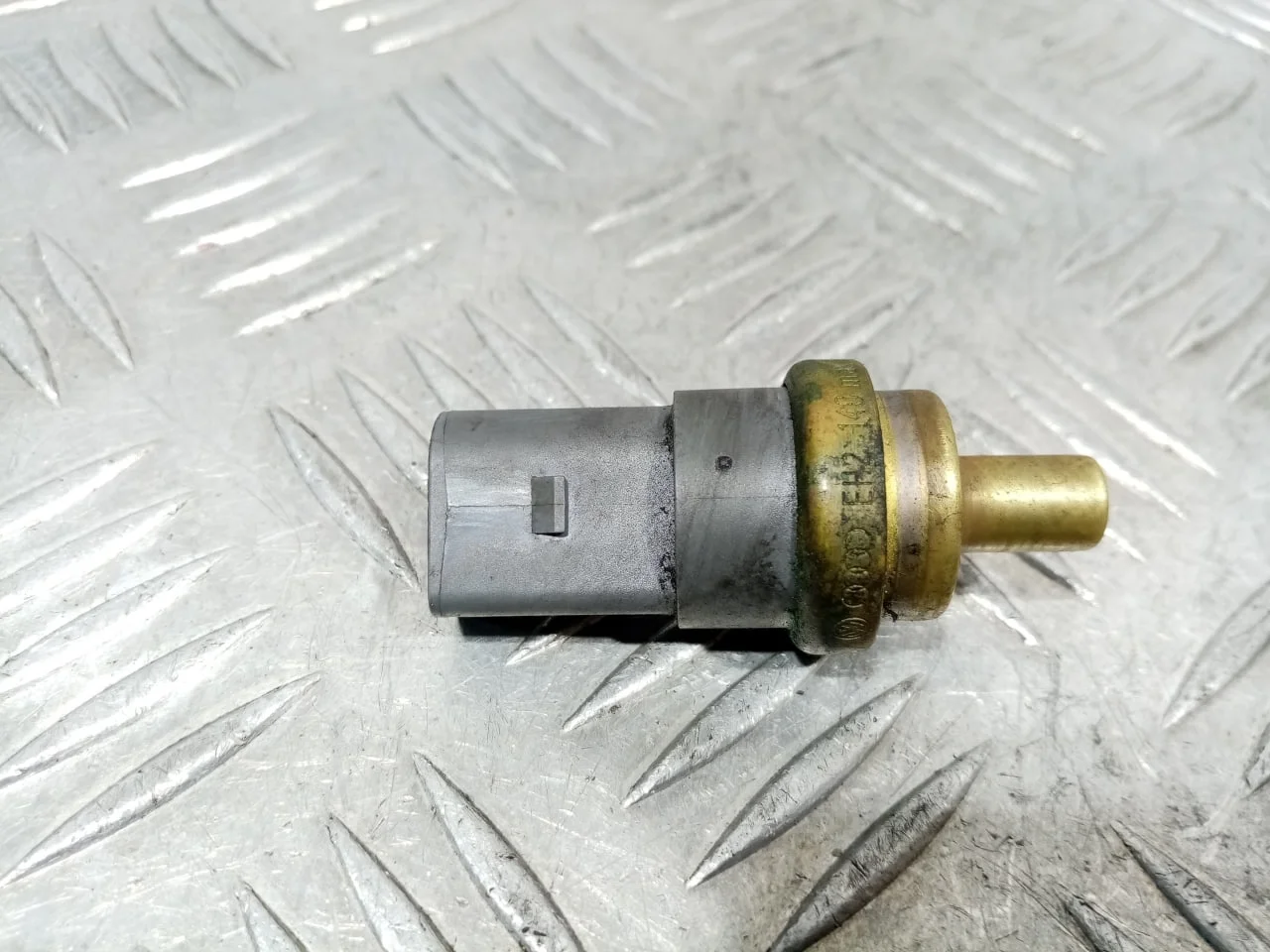 [Б/У] Датчик температуры охлаждающей жидкости [Код: 00574534 ]