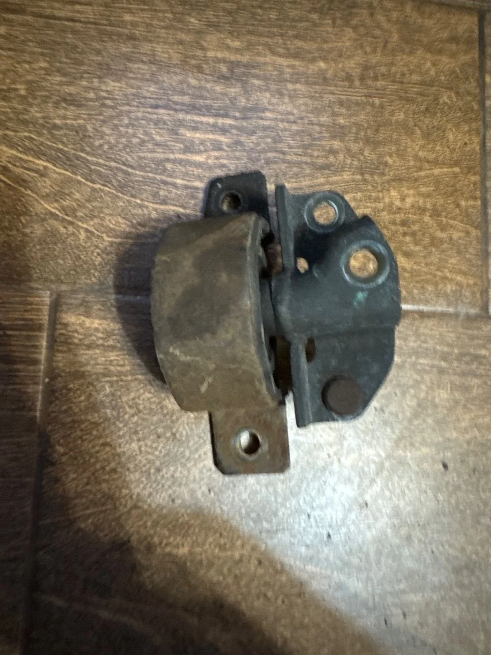 Опора двигателя Nissan Almera Classic I (2006—2013)