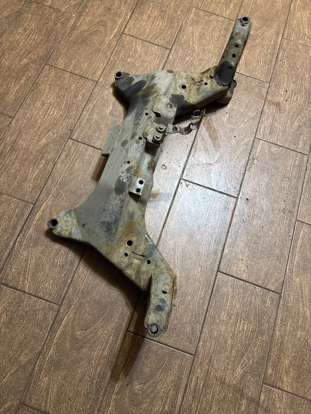 Подрамник Nissan Almera Classic I (2006—2013)