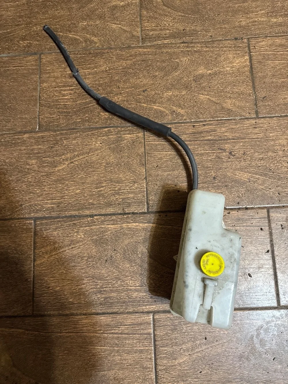 Бачок расширительный Nissan Almera Classic I (2006—2013)