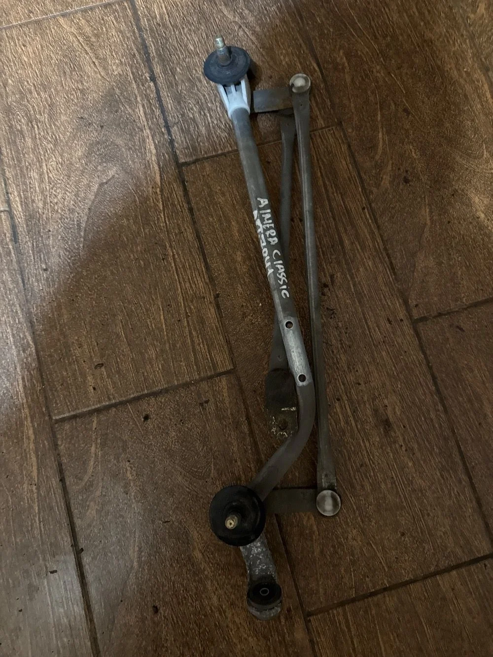 Трапеция стеклоочистителей Nissan Almera Classic I (2006—2013)