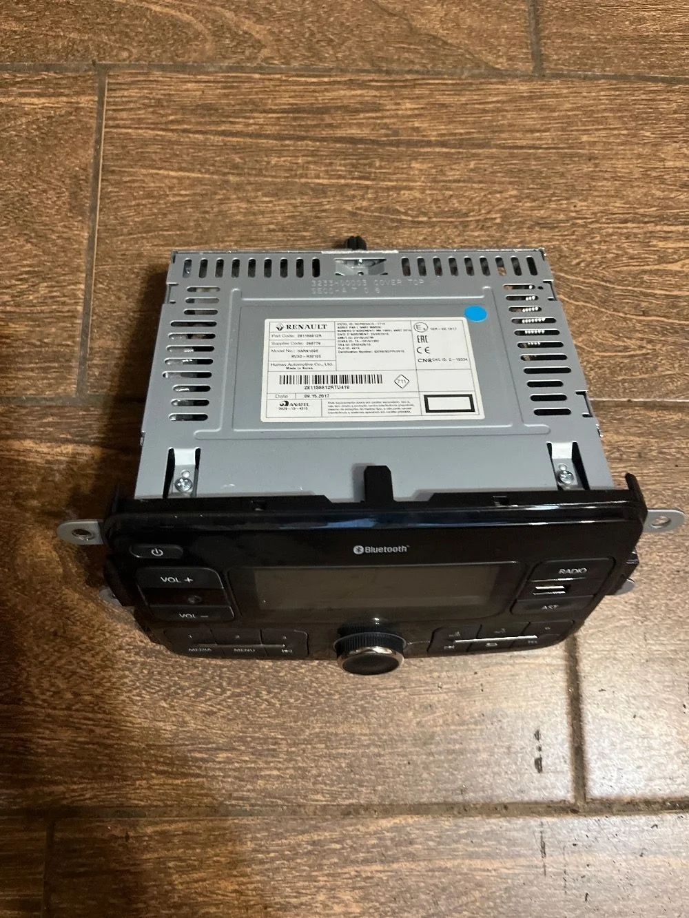 Магнитола Renault Logan II (2012—2018)