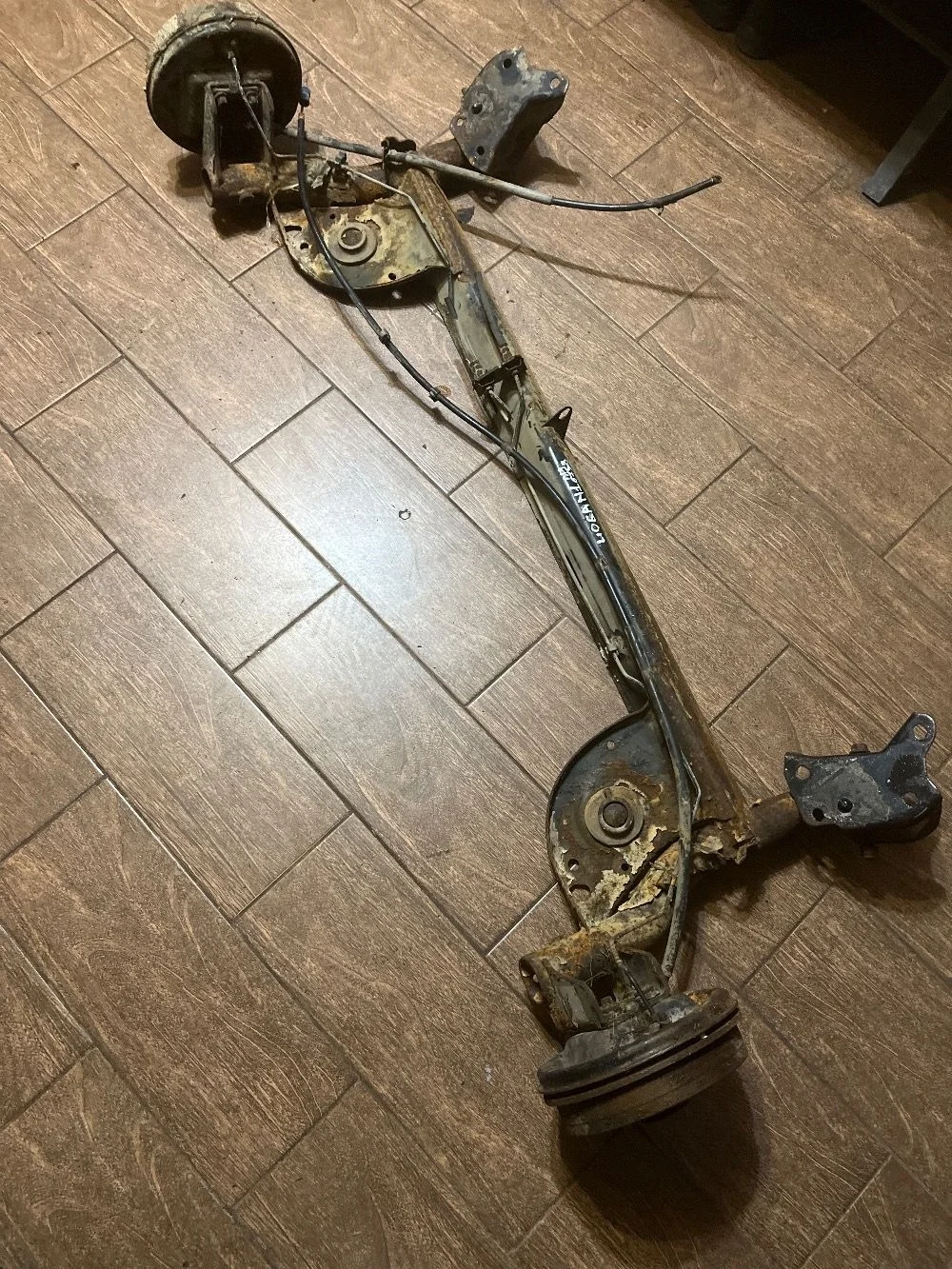 Балка задняя Renault Logan I (2004—2009)