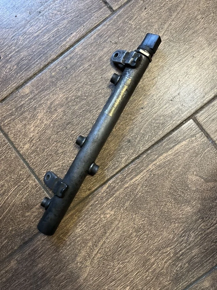 Рампа топливная(дизель) Mercedes-Benz S-класс W221 (2005—2009)