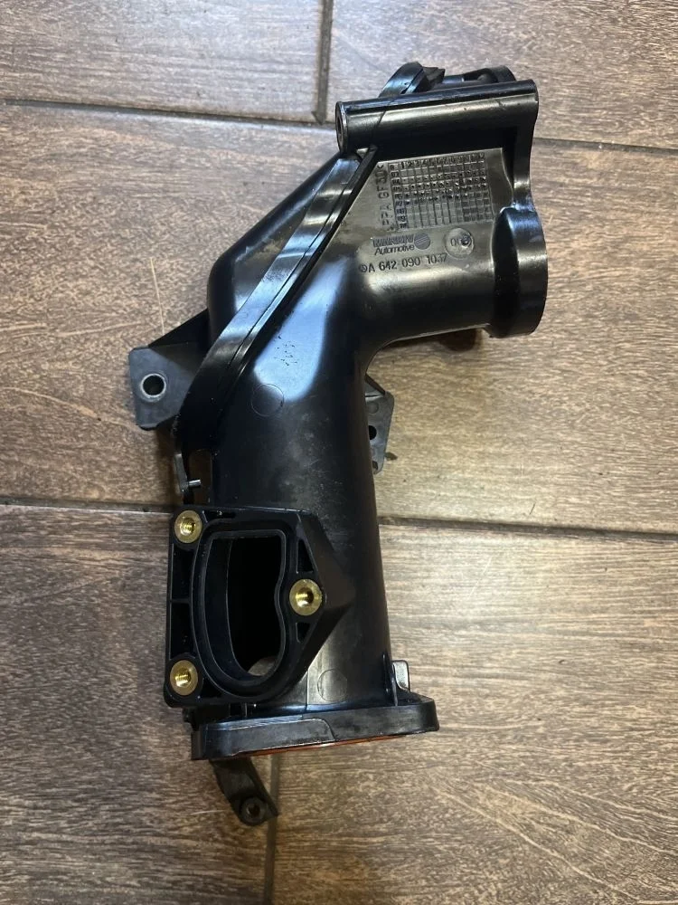 Патрубок Mercedes-Benz S-класс W221 (2005—2009)