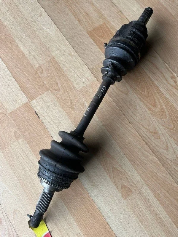 Привод передний левый Toyota Avensis T220 (1997—2000)