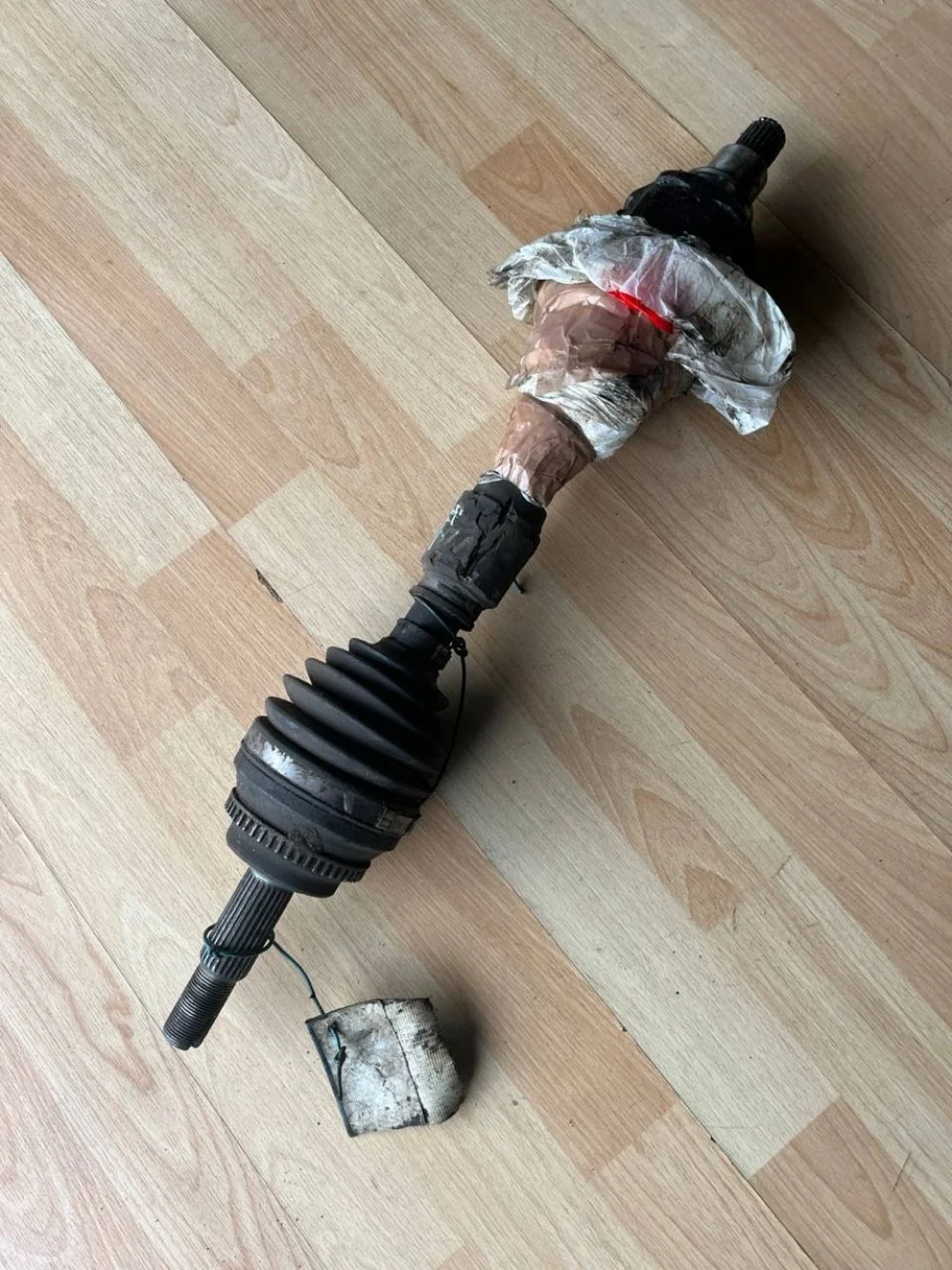 Привод передний левый Toyota RAV4 II (2000—2003)