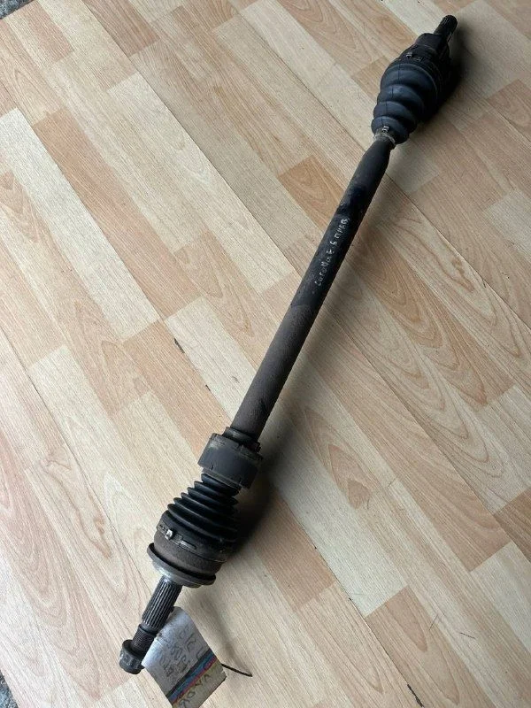 Привод передний правый Toyota Corolla X (2006—2010)