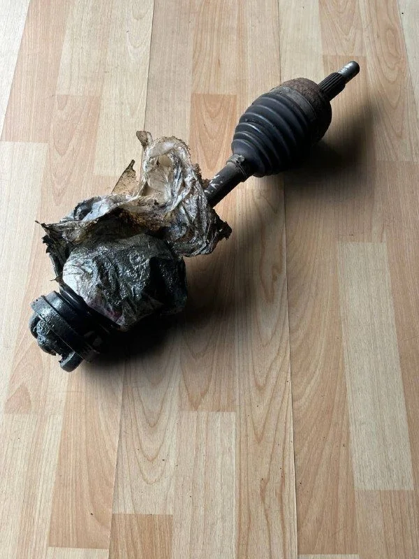 Привод передний левый Renault Duster I (2010—2015)