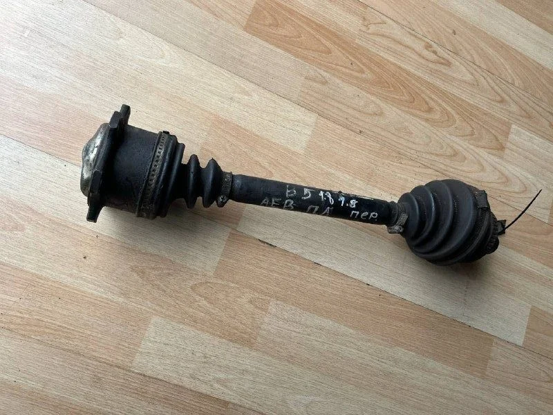 Привод передний левый Volkswagen Passat B5 (1996—2001)