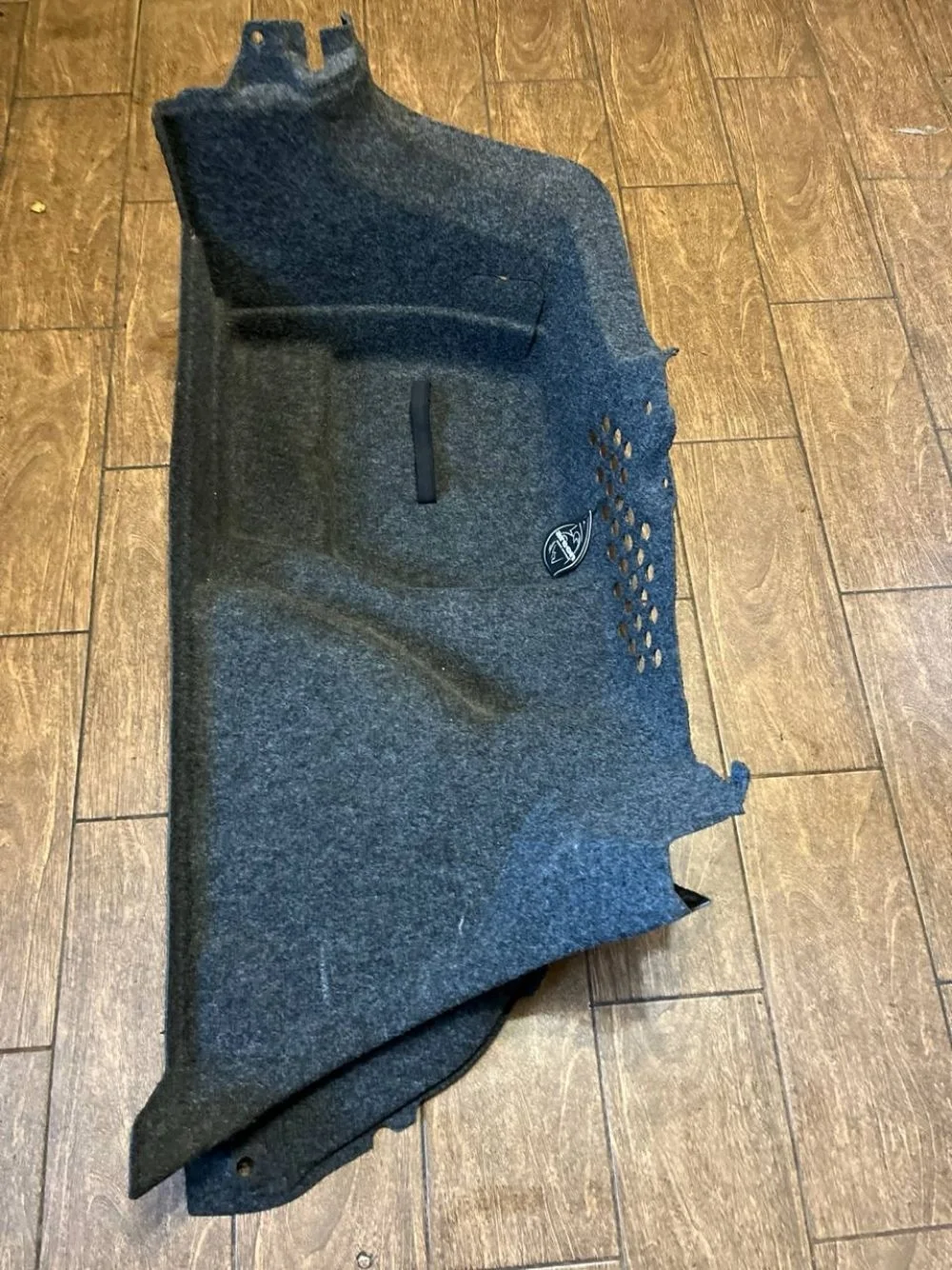 Обшивка багажника левая Volkswagen Jetta V (2005—2011)