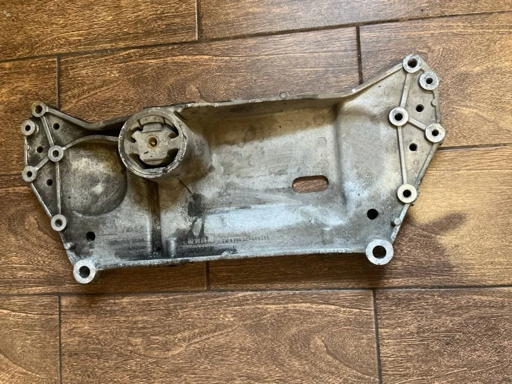 Подрамник Volkswagen Jetta V (2005—2011)