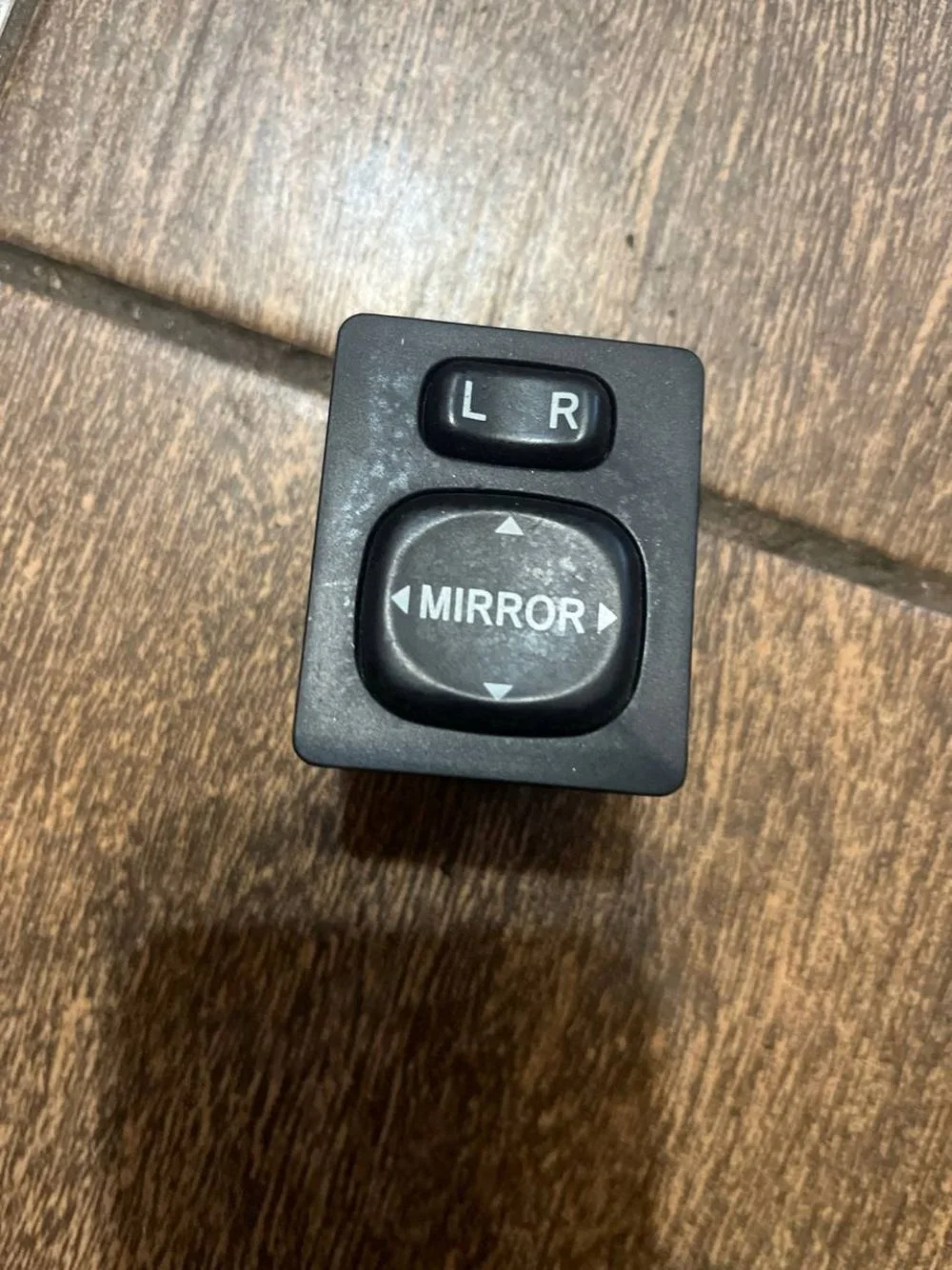 Блок управления зеркалами Toyota RAV4 II (2000—2003)