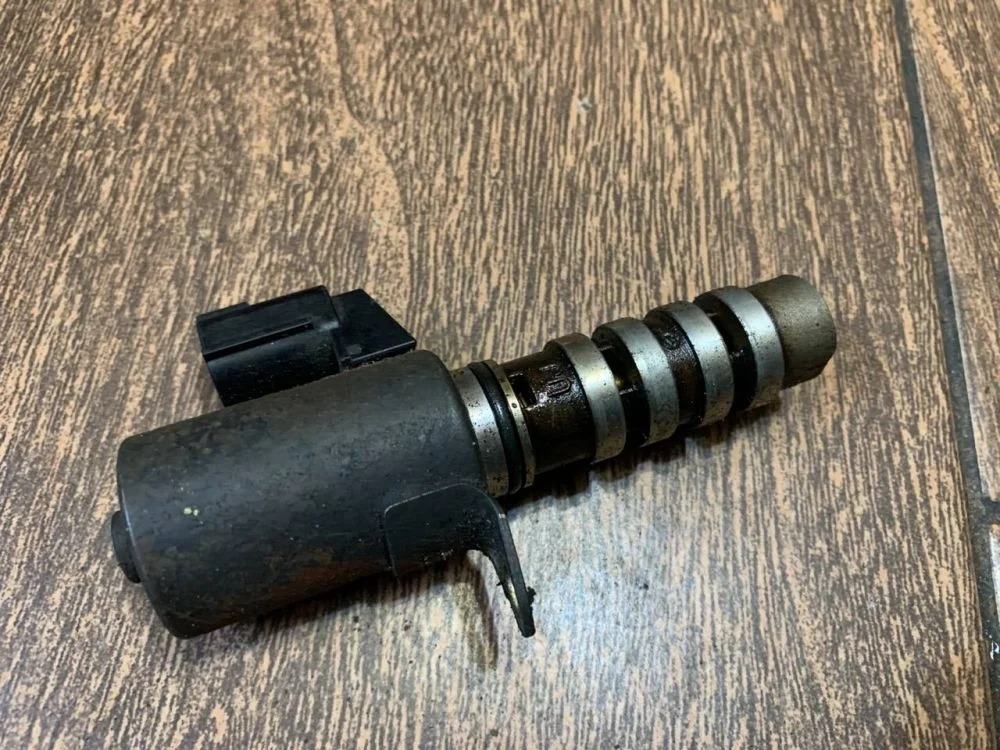 Клапан фазорегулятора Nissan Almera N16 (2000—2003)