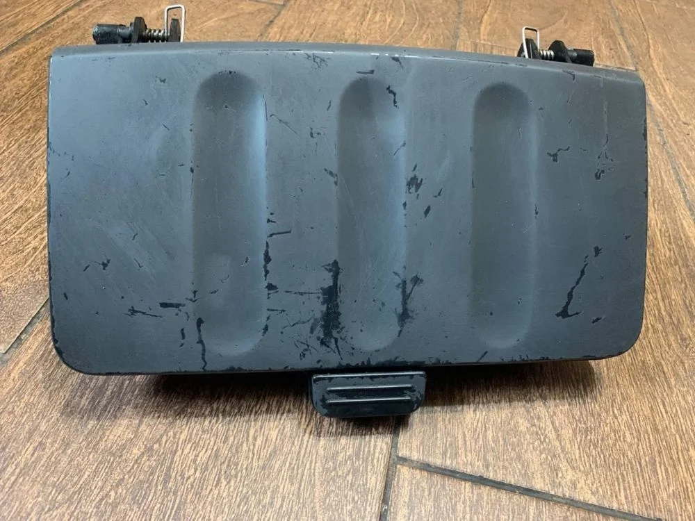 Бардачок Ford Fusion I (2002—2005)