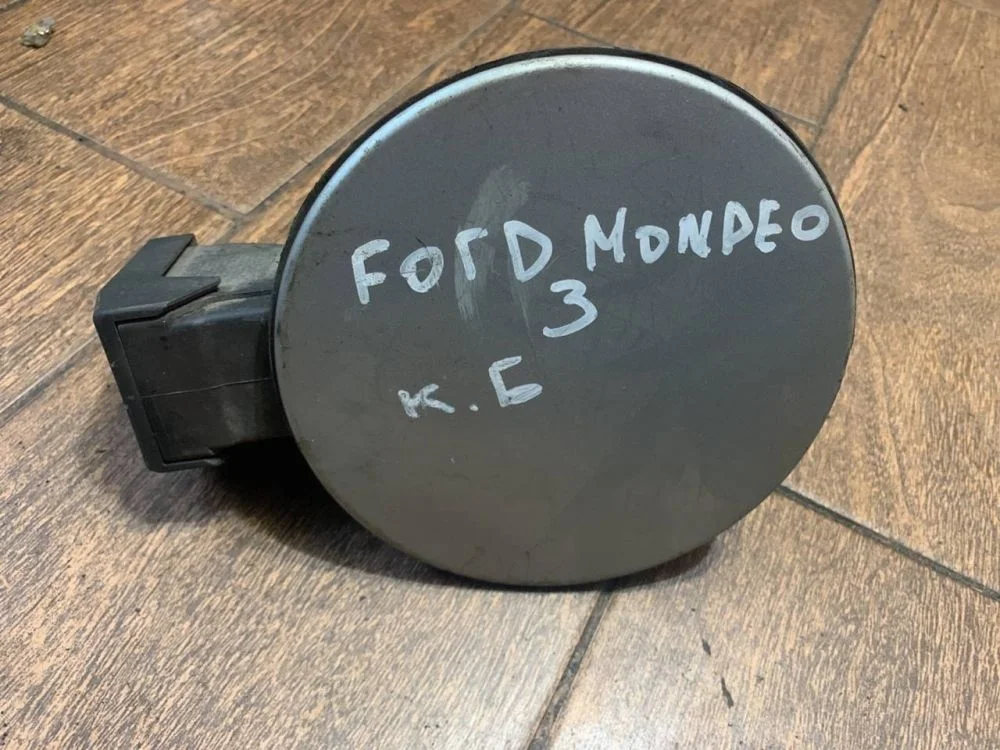 Лючок бензобака Ford Mondeo III (2000—2003)