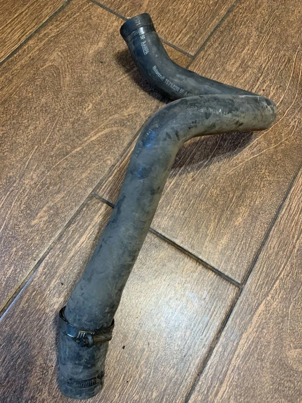 Патрубок радиатора Ford Mondeo III (2000—2003)