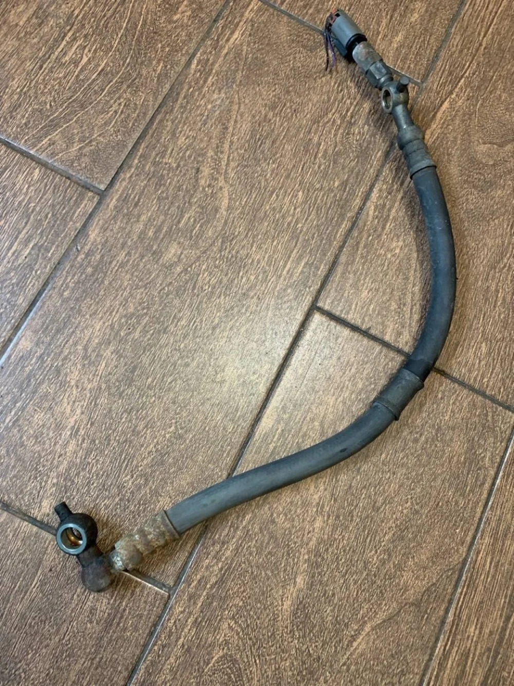 Шланг гидроусилителя Nissan Primera P10 (1990—1995)