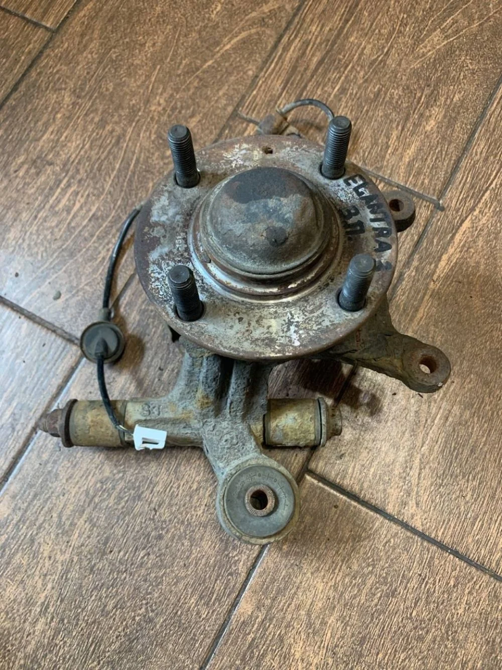 Кулак поворотный задний Hyundai Coupe II (2002—2007)