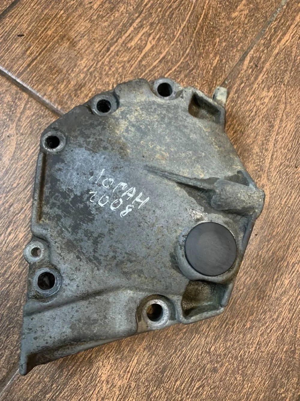 Кожух ремня ГРМ Renault Logan I (2004—2009)