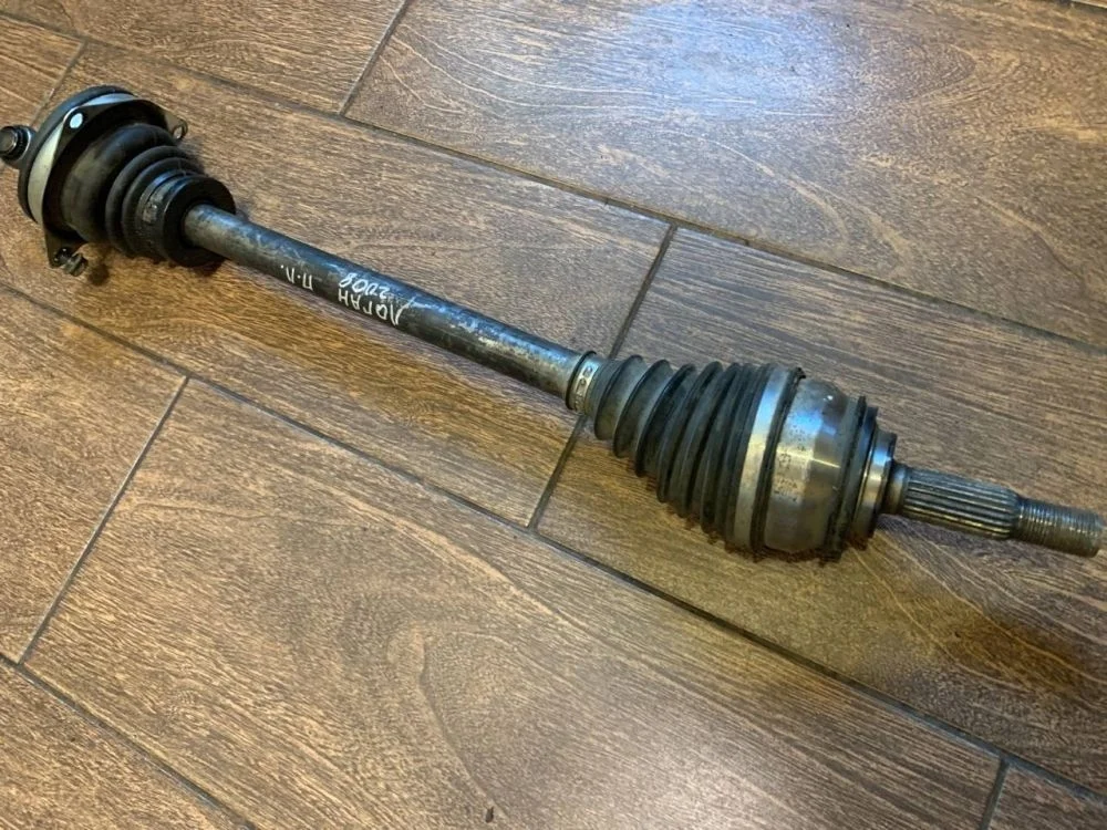 Полуось передняя левая Renault Logan I (2004—2009)