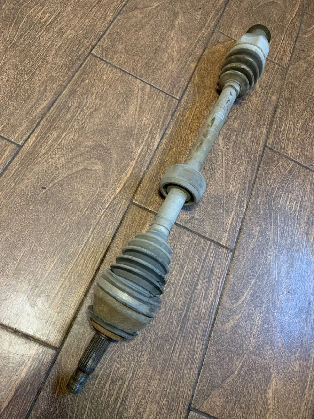 Полуось передняя правая Renault Logan I (2004—2009)