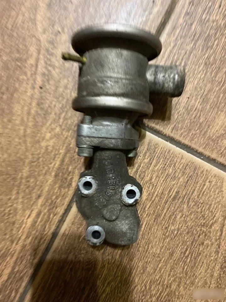 Клапан рециркуляции выхлопных газов Audi A4 B6 (2000—2006)