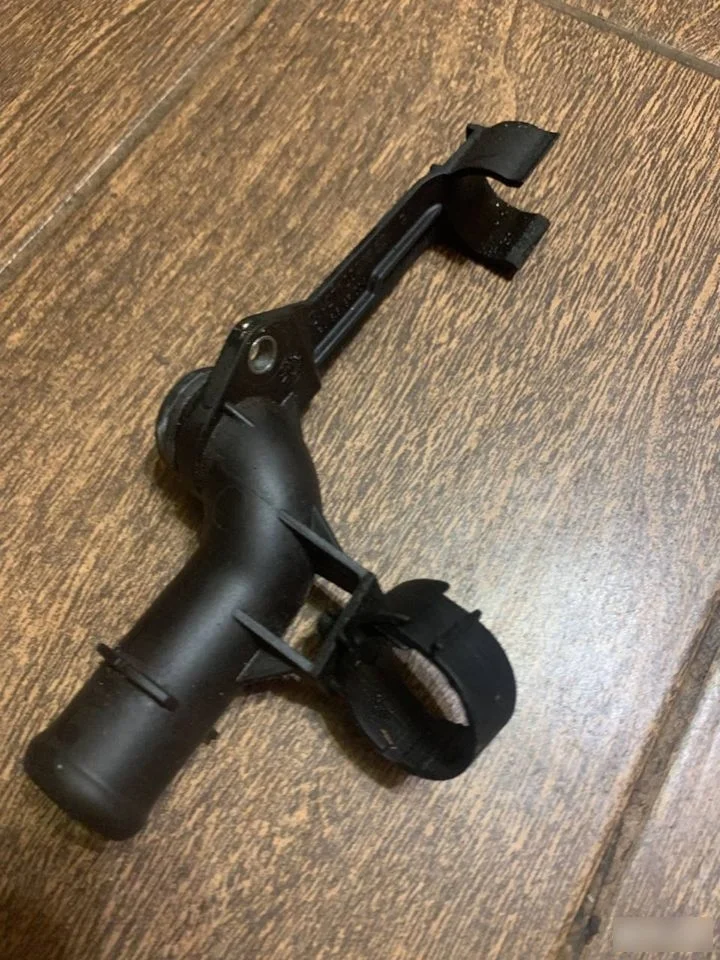 Фланец Mercedes-Benz E-класс W211/S211 (2002—2006)