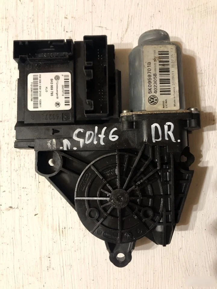 Моторчик стеклоподъемника Volkswagen Golf Mk6 (2008—2012)