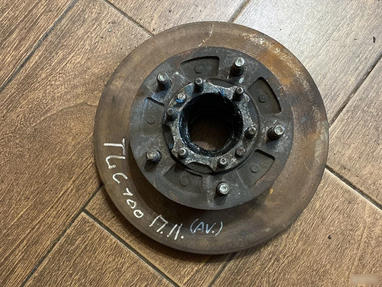 Ступица передняя Toyota Land Cruiser 100 (1998—2002)