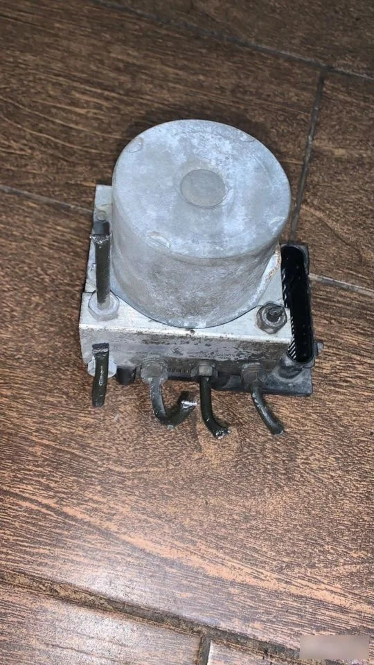 Блок ABS (насос) Renault Megane II (2002—2006)