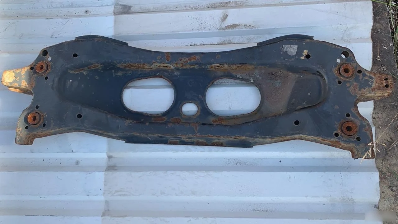 Балка задняя Ford Mondeo III (2000—2003)