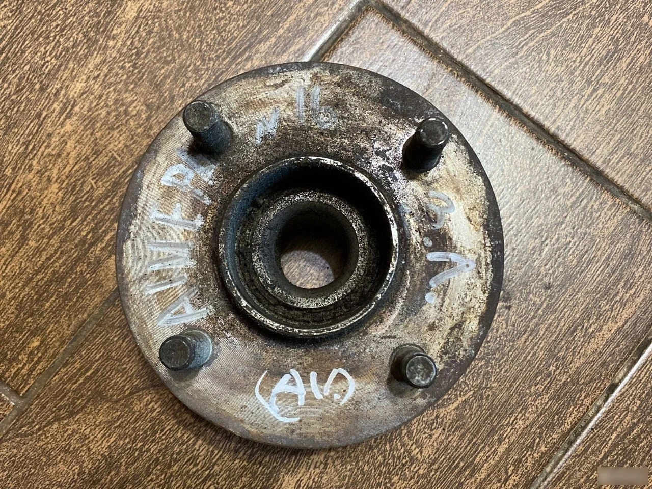 Ступица задняя Nissan Almera N16 (2000—2003)